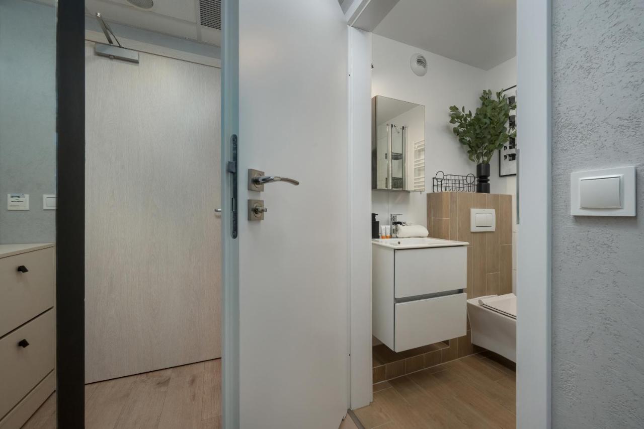 Trendy Studios With Home Office Near Wroclaw Main Station By Noclegi Renters Eksteriør bilde