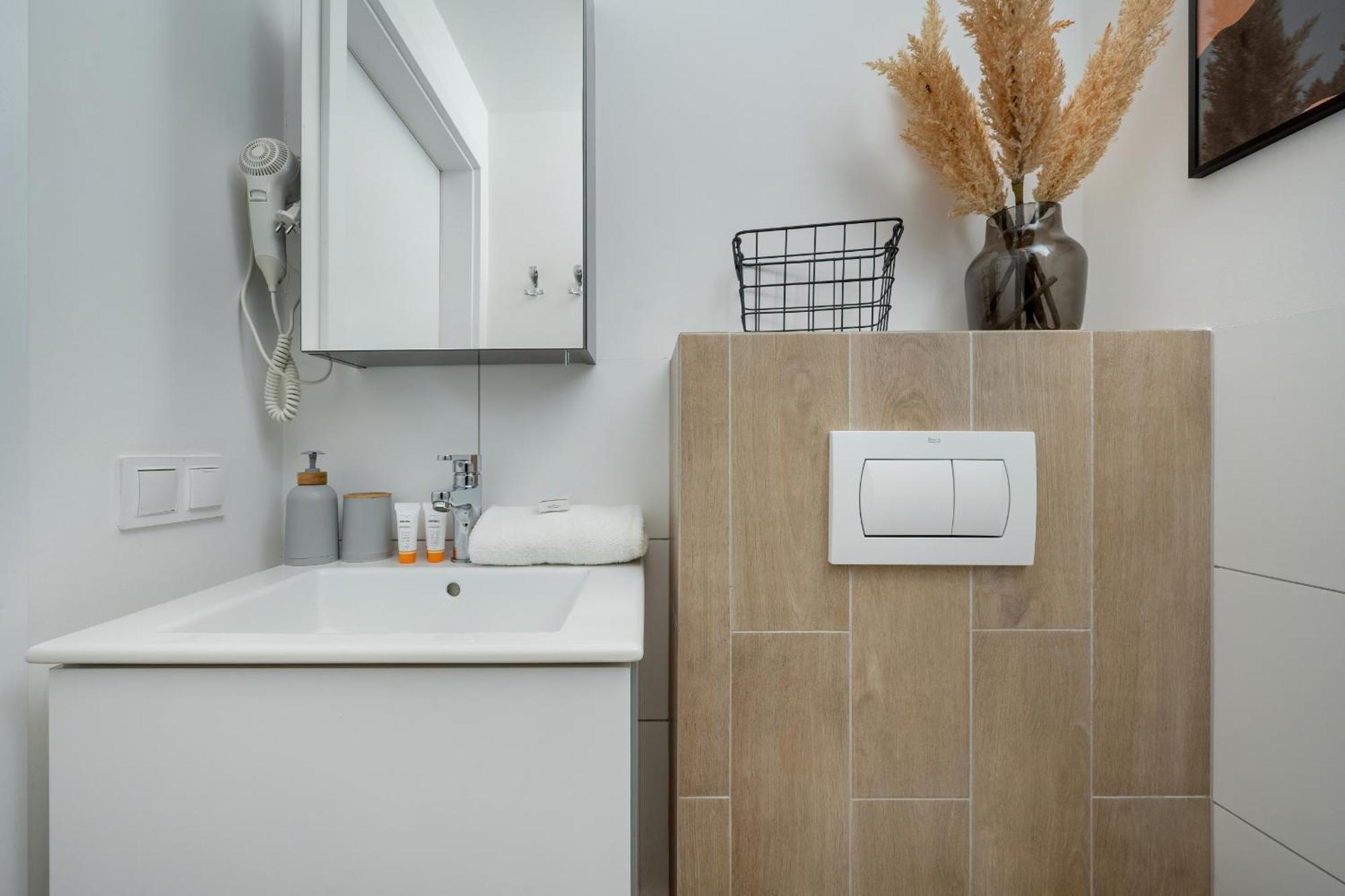 Trendy Studios With Home Office Near Wroclaw Main Station By Noclegi Renters Eksteriør bilde